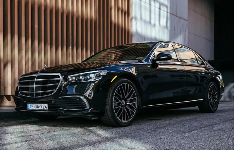 Flottánk – Mercedes-Benz limuzinok és VIP minibuszok